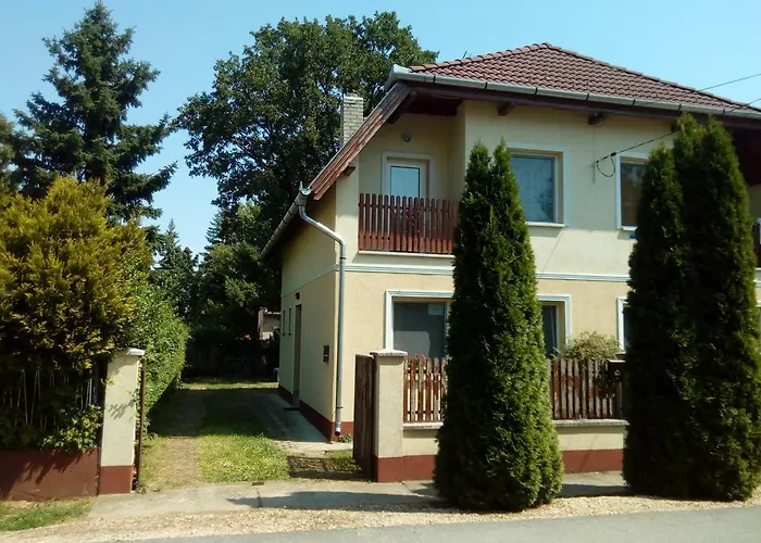 Eva Vendeghaz Guesthouse
